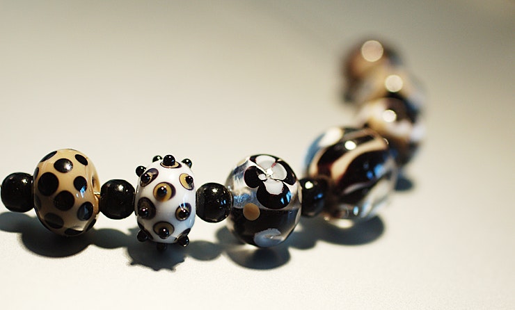 Halsketten aus Glasperlen (verkauft an Frau Bach/Deutschland) Halsketten aus Glasperlen (verkauft an Frau Bach/Deutschland)