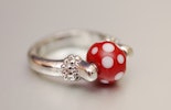 Fliegepilzli Fingerring mit Muranoglasperle für Sabine :-), Baden/Aargau Fliegepilzli Fingerring mit Muranoglasperle für Sabine :-), Baden/Aargau