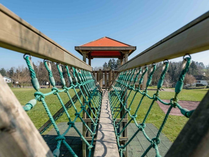 KINDERFREUNDLICHE WOHNUMGEBUNG  KINDERFREUNDLICHE WOHNUMGEBUNG