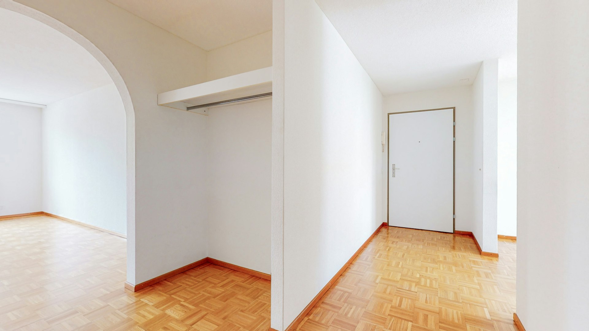 3.5-Zi-Whg-in-Schaffhausen-Eingang 3.5-Zi-Whg-in-Schaffhausen-Eingang