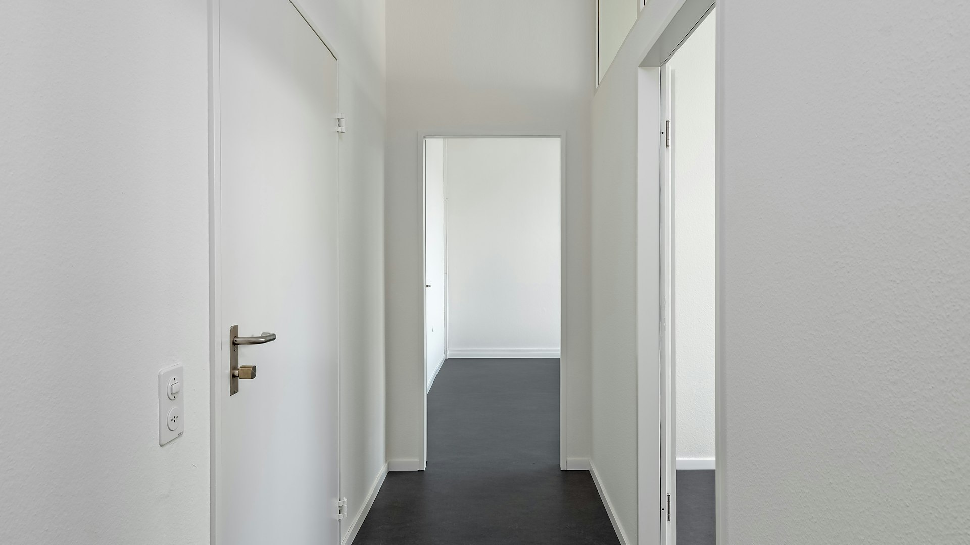 SB43275 Eingang Büro 3.OG Binningerstrasse 95 SB43275 Eingang Büro 3.OG Binningerstrasse 95