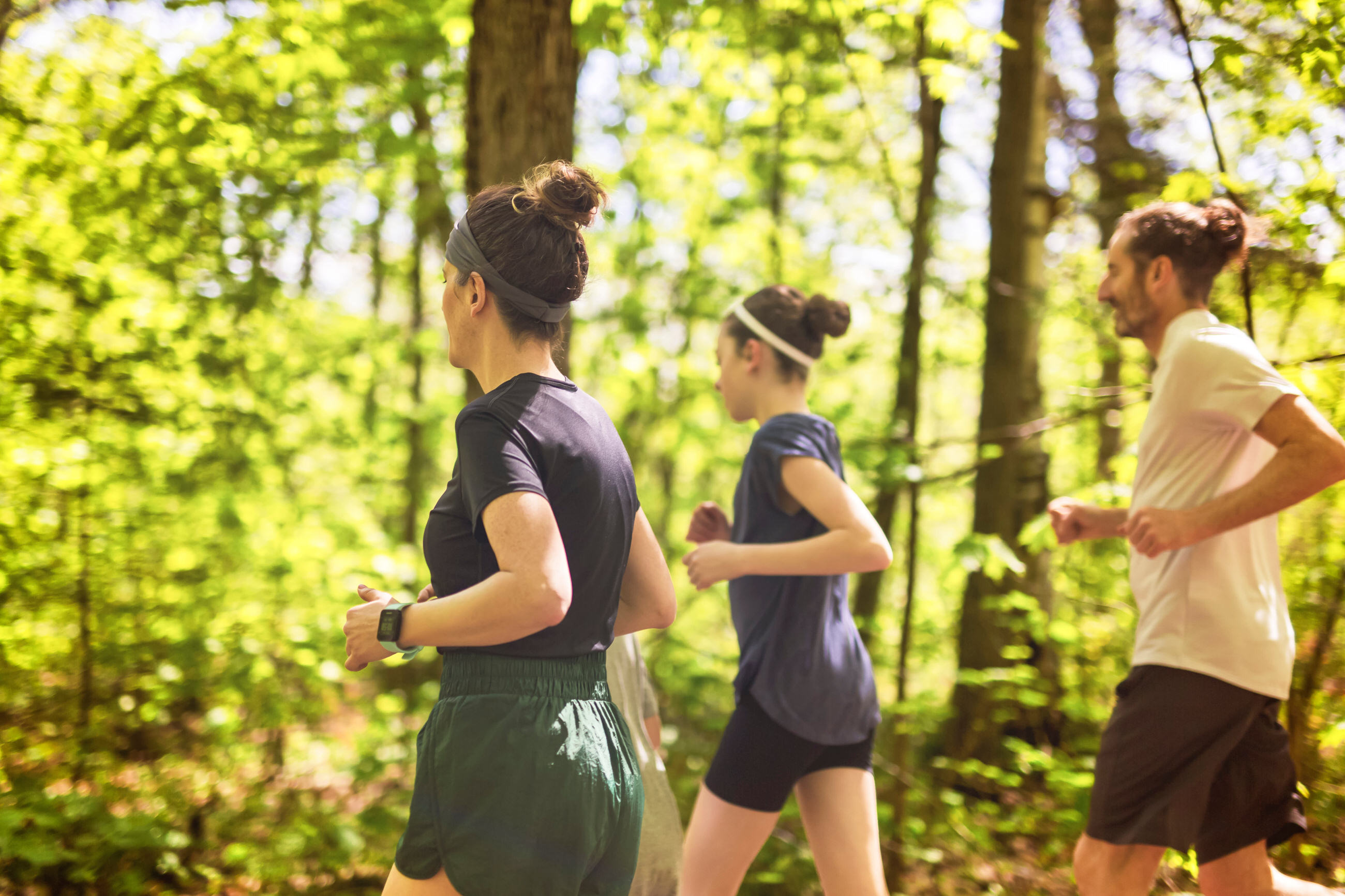 Ramuzstr_Laufen_Sport_im_Wald Ramuzstr_Laufen_Sport_im_Wald
